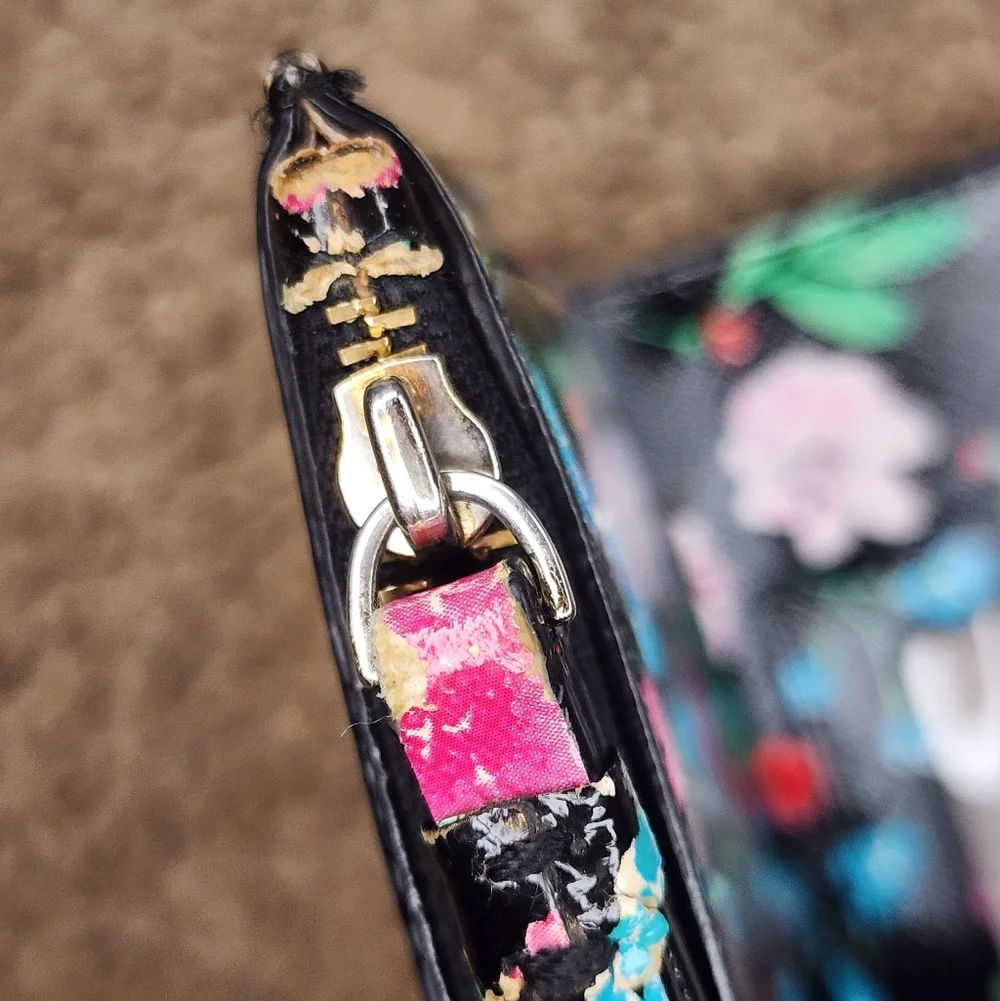 KATE SPADE Black Floral Print Zip Around Wallet Wristlet